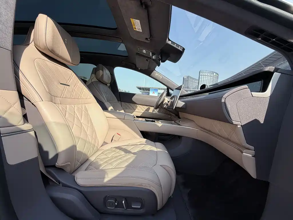 NIO NIO ET9 2025 Model 102kWh 2025 - thumbnail 12