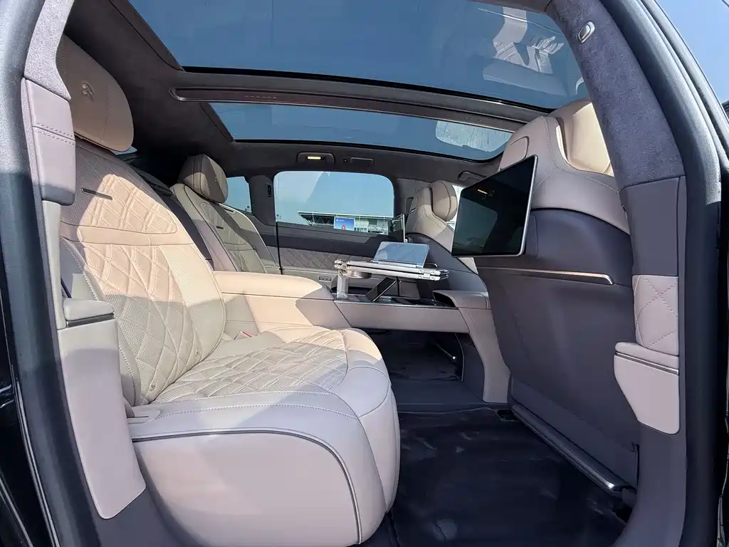 NIO NIO ET9 2025 Model 102kWh 2025 - thumbnail 13