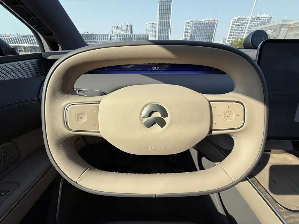 NIO NIO ET9 2025 Model 102kWh 2025 - thumbnail 14