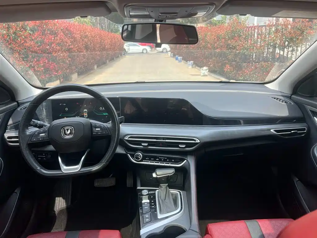 Changan Yidong 2022 PLUS Blue Whale NE 1.4T GDI DCT Flagship Edition 2022 - thumbnail 4