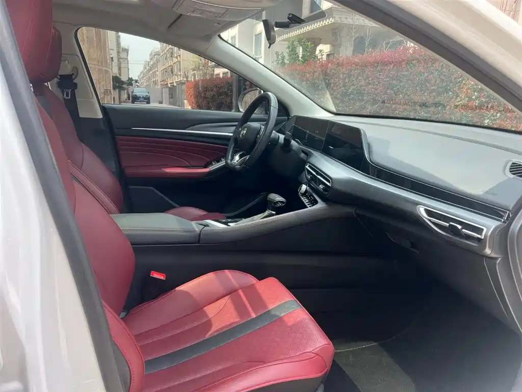 Changan Yidong 2022 PLUS Blue Whale NE 1.4T GDI DCT Flagship Edition 2022 - thumbnail 8