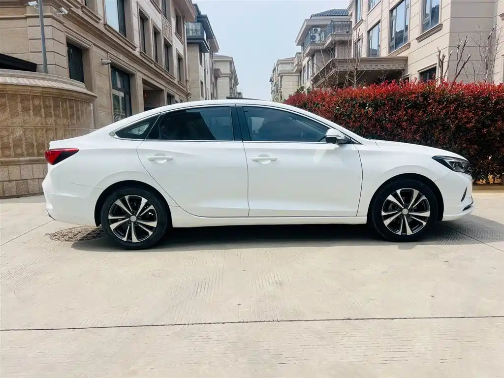 Changan Yidong 2022 PLUS Blue Whale NE 1.4T GDI DCT Flagship Edition 2022 - thumbnail 13
