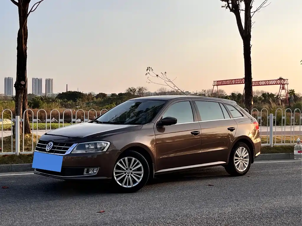 Volkswagen Lavida 2013 1.4TSI Manual Comfort 2014