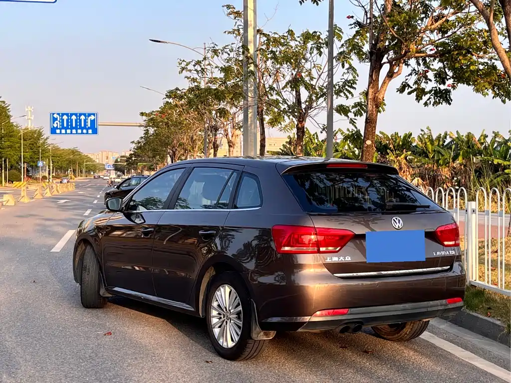 Volkswagen Lavida 2013 1.4TSI Manual Comfort 2014 - thumbnail 3