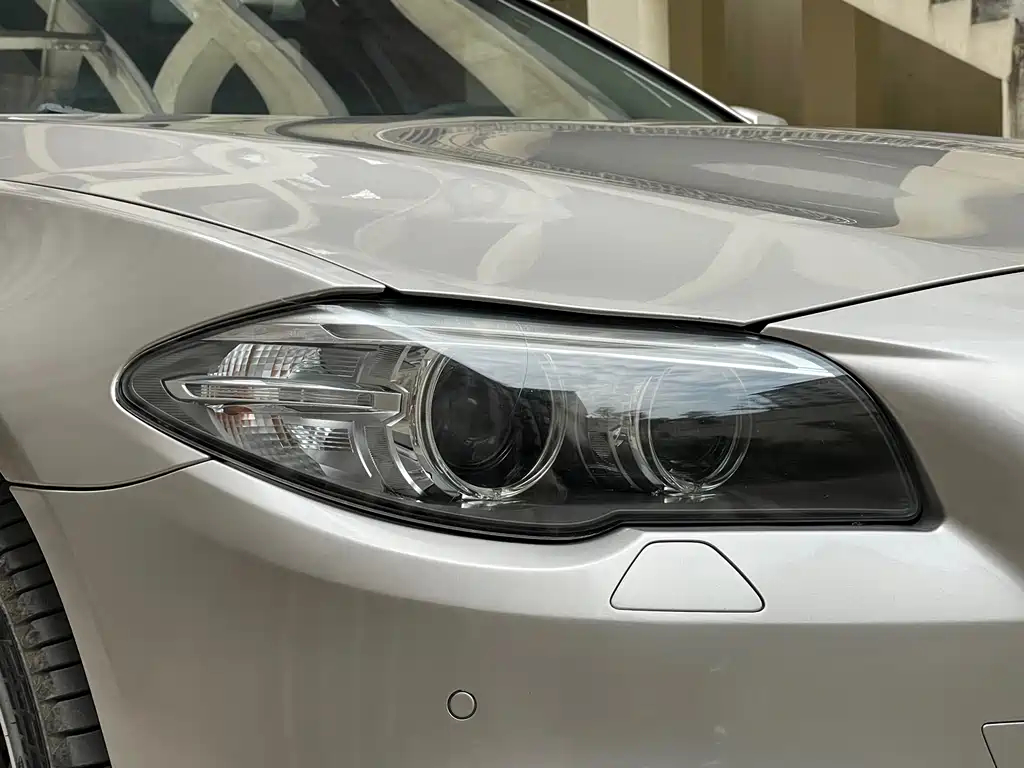 BMW BMW 5 Series 2014 528Li Leading Edition 2015 - thumbnail 9