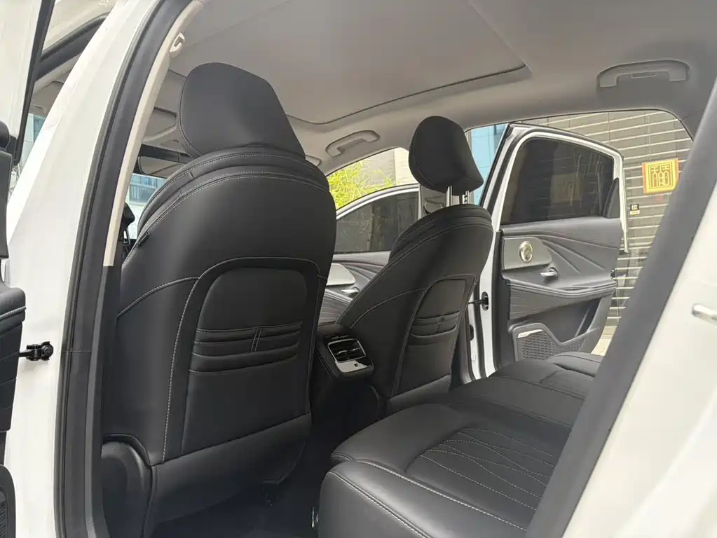 Chery Arrizo 8 2023 1.6T DCT Comfort 2023 - thumbnail 6