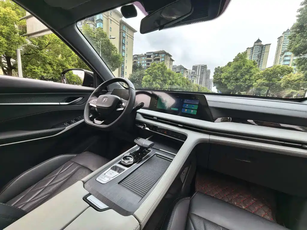 Changan Changan CS75 PLUS 2024 Model Third Generation Champion Edition 1.5T Intelligent Driving Dynamic Navigation Version 2024 - thumbnail 12