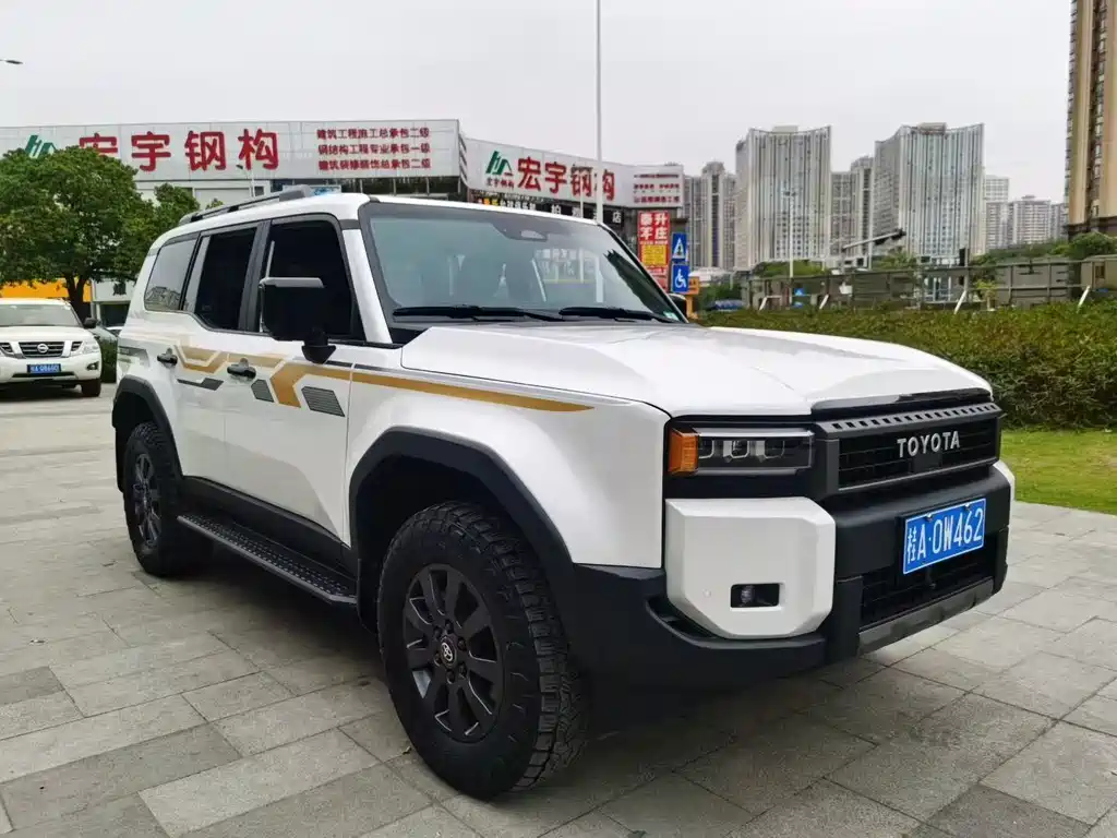 Toyota Prado 2025 2.4T Wild WX 6-seater 2025 - thumbnail 3