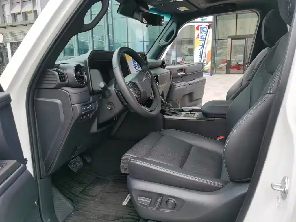 Toyota Prado 2025 2.4T Wild WX 6-seater 2025 - thumbnail 8