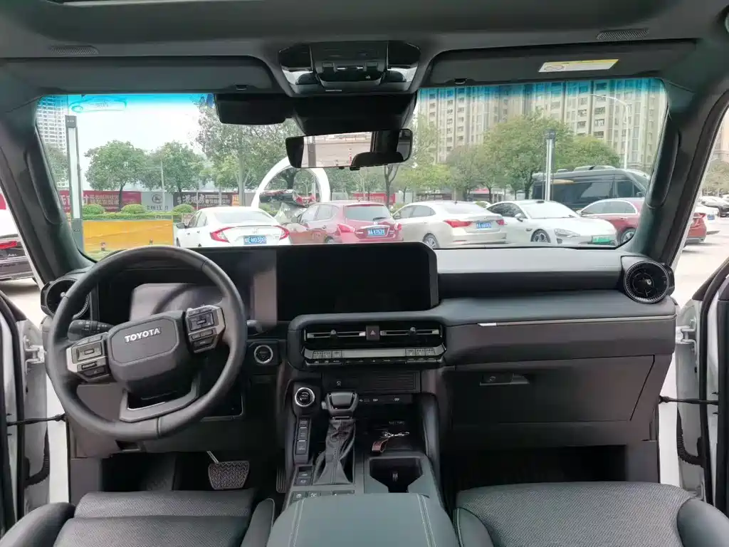 Toyota Prado 2025 2.4T Wild WX 6-seater 2025 - thumbnail 9
