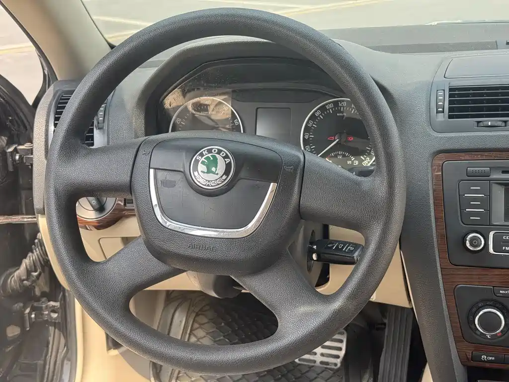 Skoda Škoda Octavia 2013 1.8TSI DSG Elegant Edition 2013 - thumbnail 24