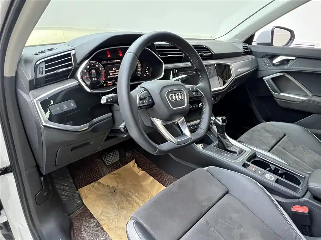 Audi Audi Q3 2022 35 TFSI Fashion Dynamic Edition 2022 - thumbnail 13