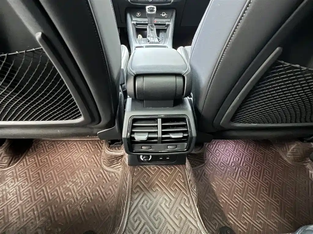 Audi Audi Q3 2022 35 TFSI Fashion Dynamic Edition 2022 - thumbnail 19