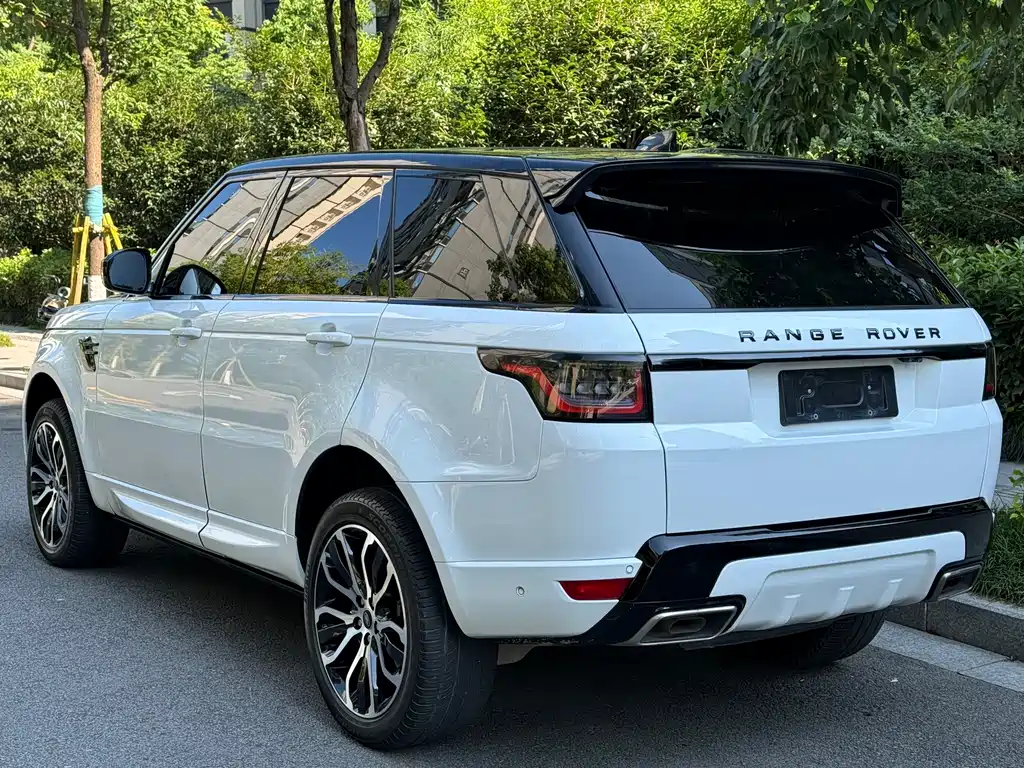 Land Rover Range Rover Sport 2022 3.0 L6 Black Badge 2022 - thumbnail 4