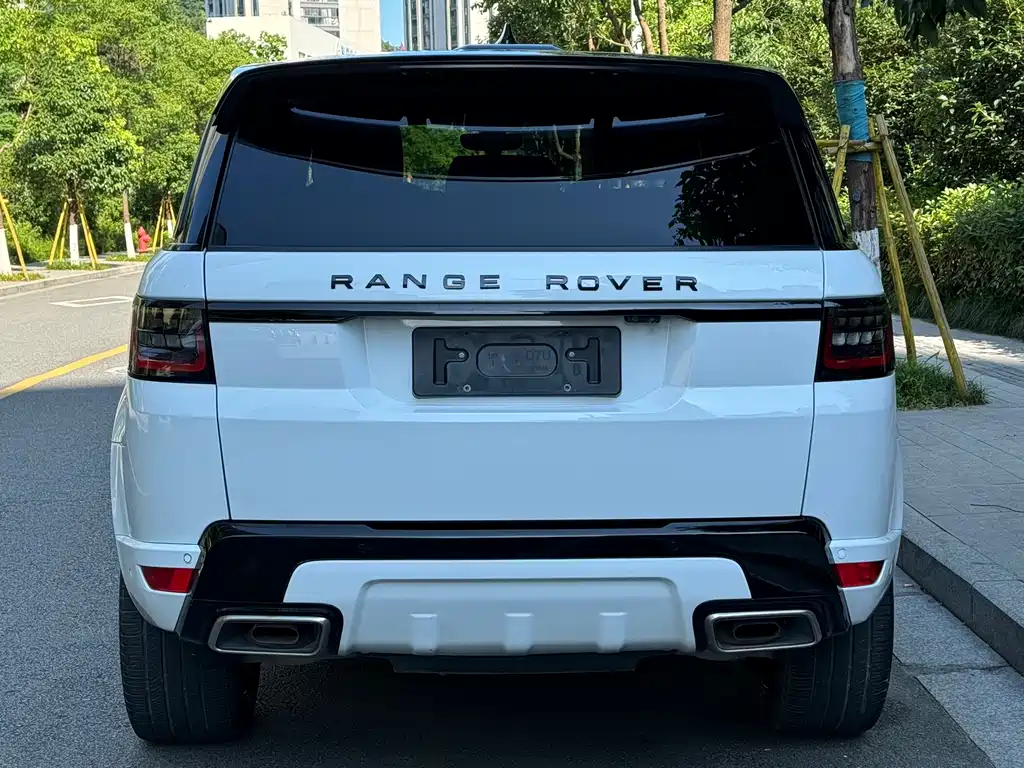 Land Rover Range Rover Sport 2022 3.0 L6 Black Badge 2022 - thumbnail 5