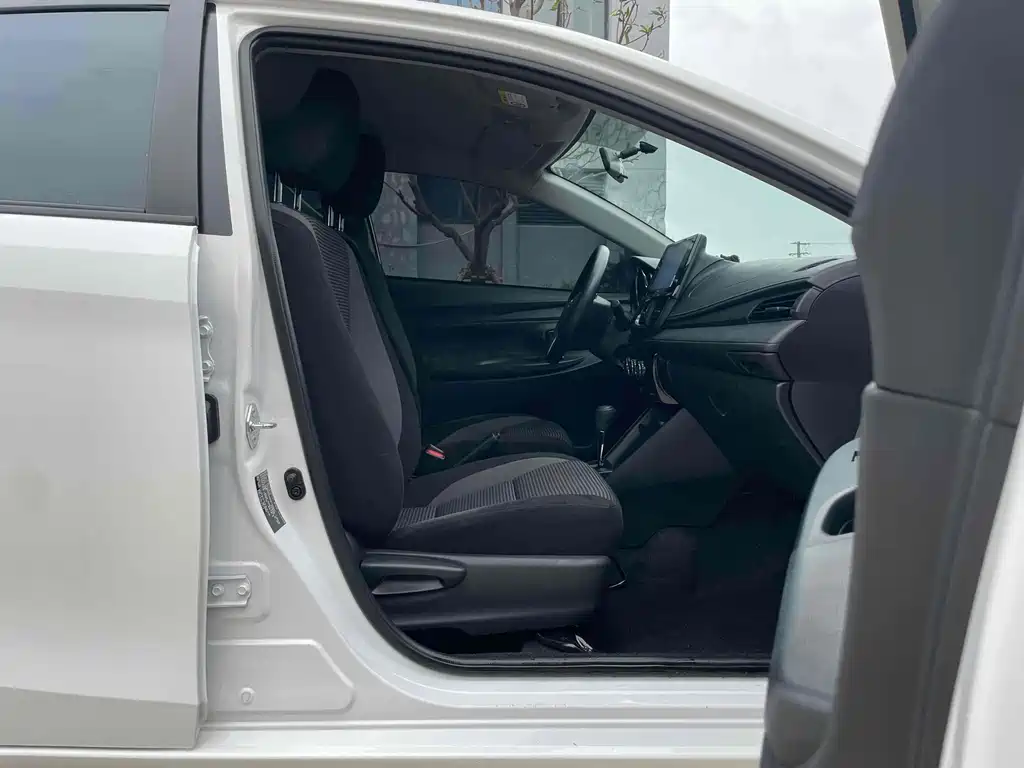 Toyota Vios 2022 1.5L 20th Anniversary Edition 2023 - thumbnail 12