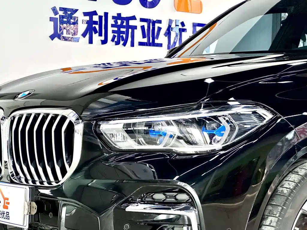 BMW BMW X5 xDrive 40Li M Sport Package 2022 Model Year 2023 - thumbnail 3