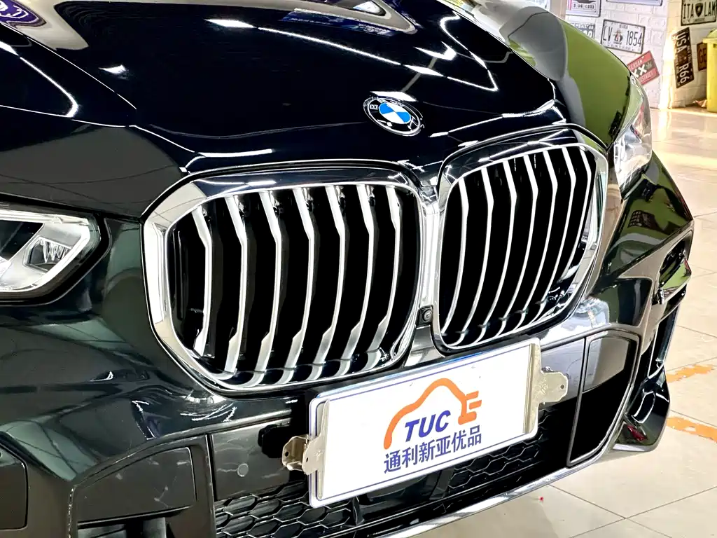 BMW BMW X5 xDrive 40Li M Sport Package 2022 Model Year 2023 - thumbnail 4