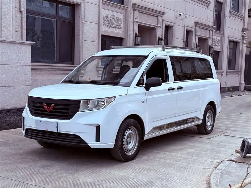 Wuling Motors Wuling Zhengcheng 2021 1.5T Manual Comfort Edition 2023