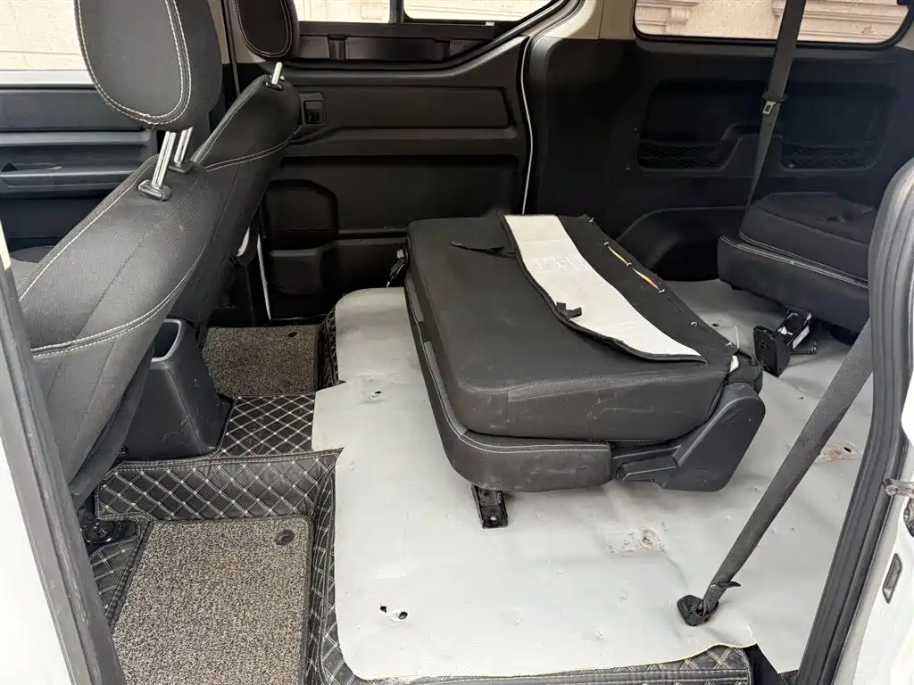 Wuling Motors Wuling Zhengcheng 2021 1.5T Manual Comfort Edition 2023 - thumbnail 6