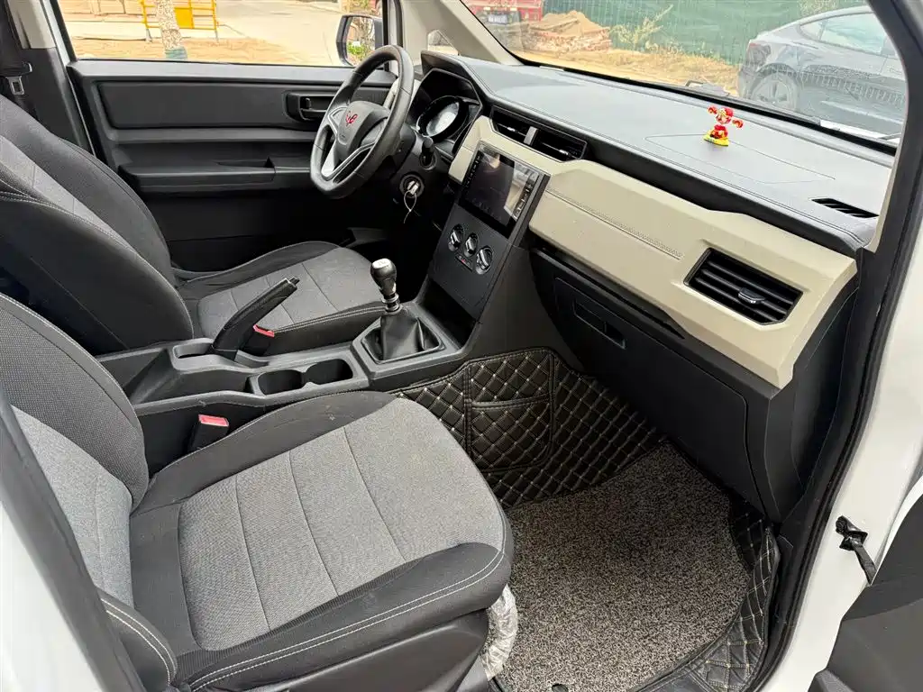 Wuling Motors Wuling Zhengcheng 2021 1.5T Manual Comfort Edition 2023 - thumbnail 10