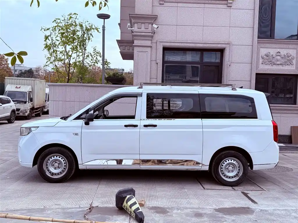 Wuling Motors Wuling Zhengcheng 2021 1.5T Manual Comfort Edition 2023 - thumbnail 14