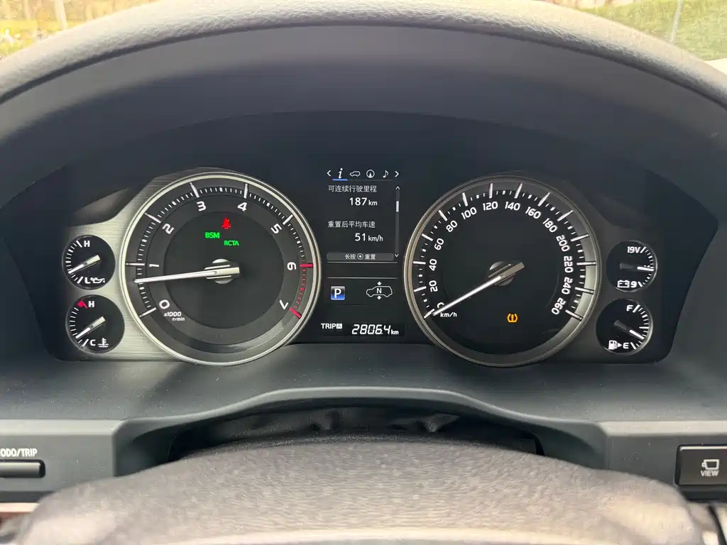 Toyota Land Cruiser (Imported) 2017 Model 5.7L Middle East Version 2017 - thumbnail 14