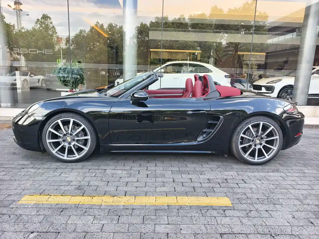 Porsche Porsche 718 2022 Boxster 2.0T 2024 - thumbnail 4