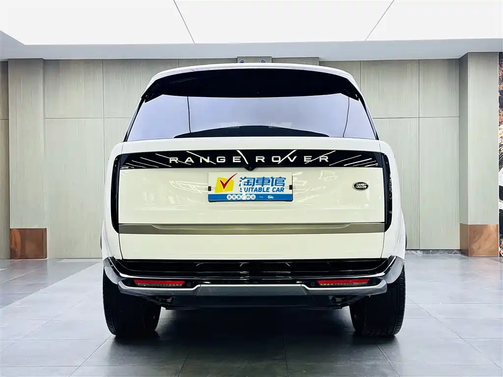 Land Rover Range Rover 2023 3.0 L6 360PS Vogue Edition 2023 - thumbnail 5
