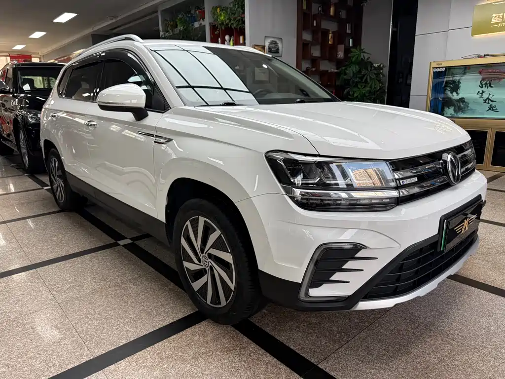 Volkswagen Tharu NE 2021 Panoramic Premium Edition 2021 - thumbnail 3