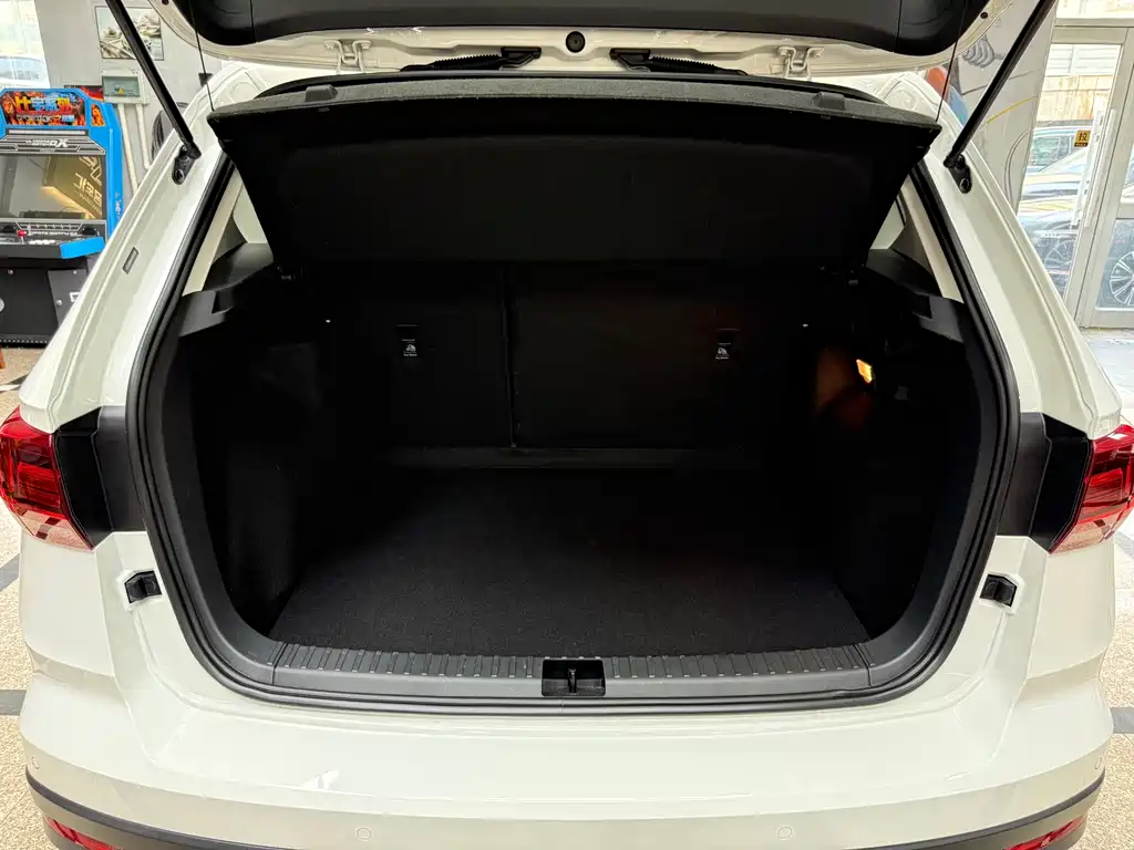 Volkswagen Tharu NE 2021 Panoramic Premium Edition 2021 - thumbnail 11