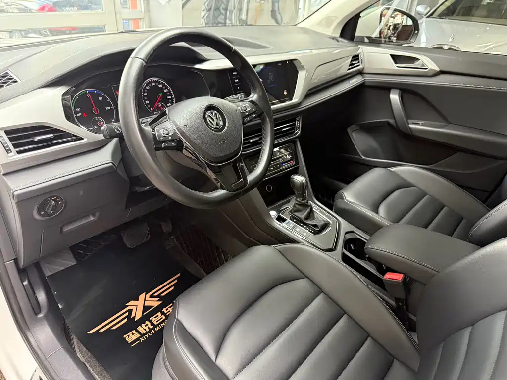 Volkswagen Tharu NE 2021 Panoramic Premium Edition 2021 - thumbnail 13