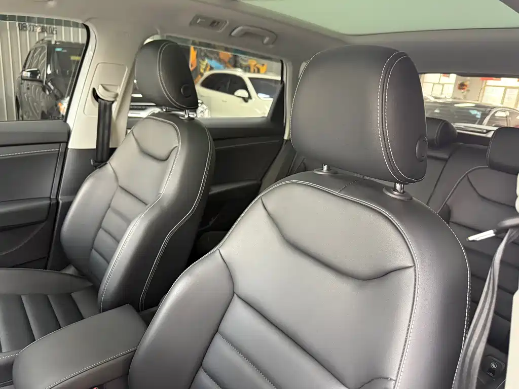 Volkswagen Tharu NE 2021 Panoramic Premium Edition 2021 - thumbnail 14