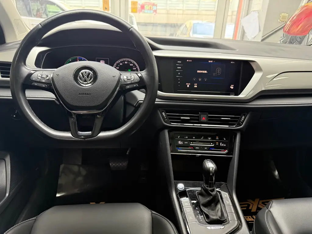 Volkswagen Tharu NE 2021 Panoramic Premium Edition 2021 - thumbnail 22