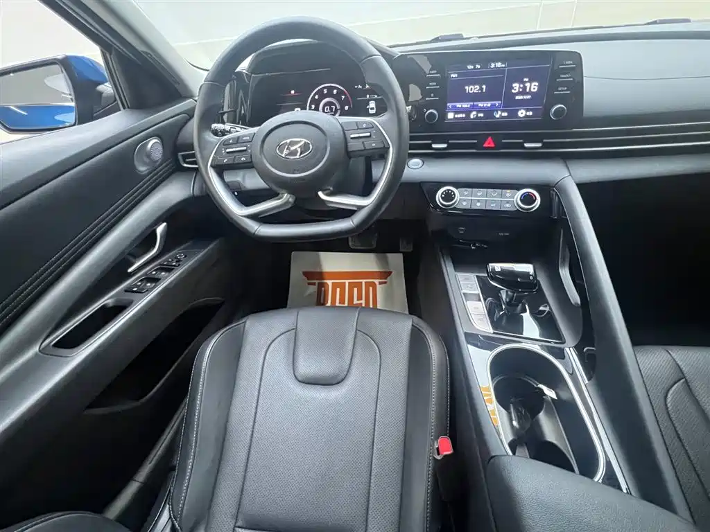 Hyundai Hyundai Elantra 2021 1.5L CVT GLX Elite Edition 2022 - thumbnail 9