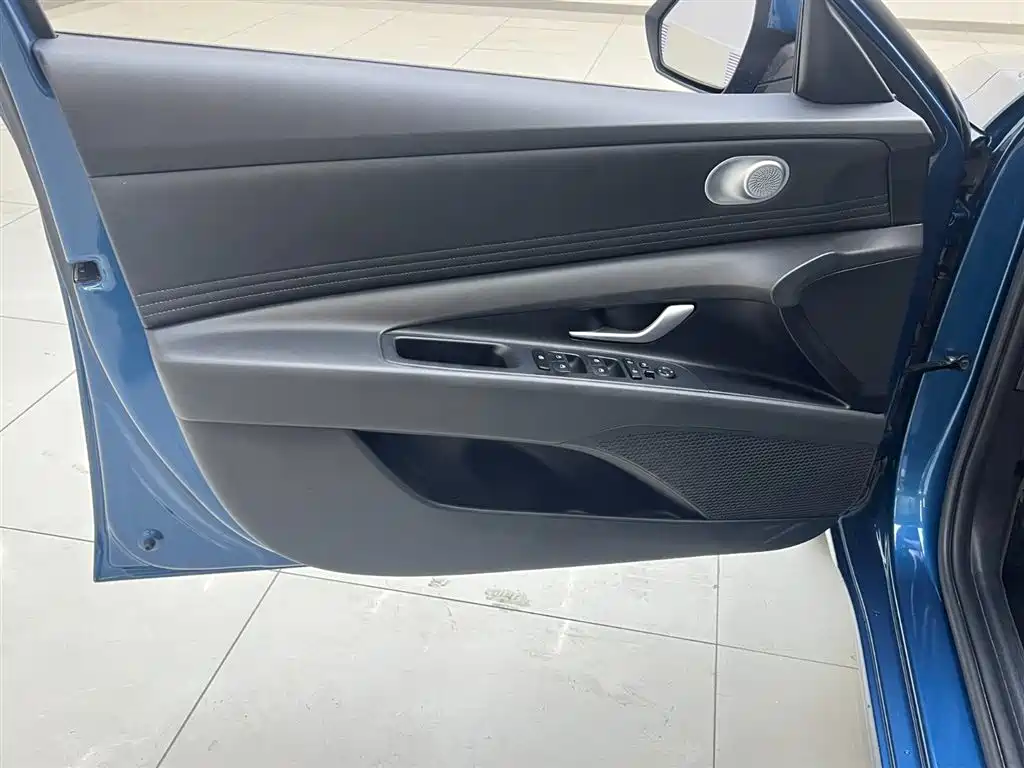 Hyundai Hyundai Elantra 2021 1.5L CVT GLX Elite Edition 2022 - thumbnail 12