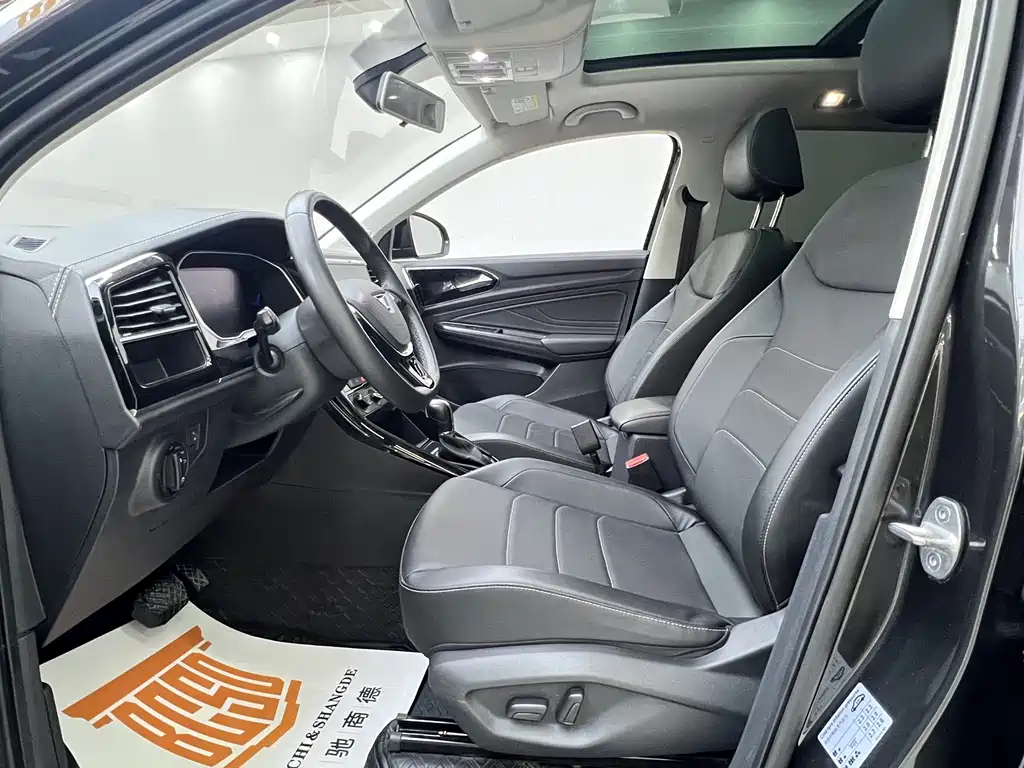 Jetta Jetta VS7 2022 Black Edition 1.4T Automatic Comfort Pro 2022 - thumbnail 13