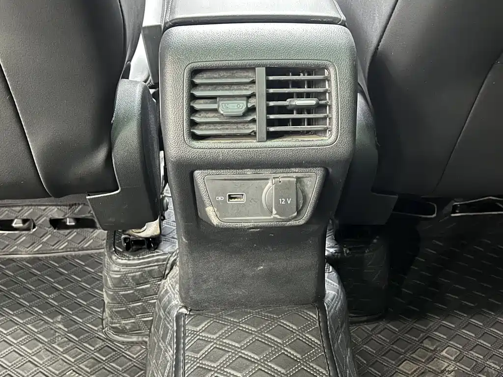 Jetta Jetta VS7 2022 Black Edition 1.4T Automatic Comfort Pro 2022 - thumbnail 18