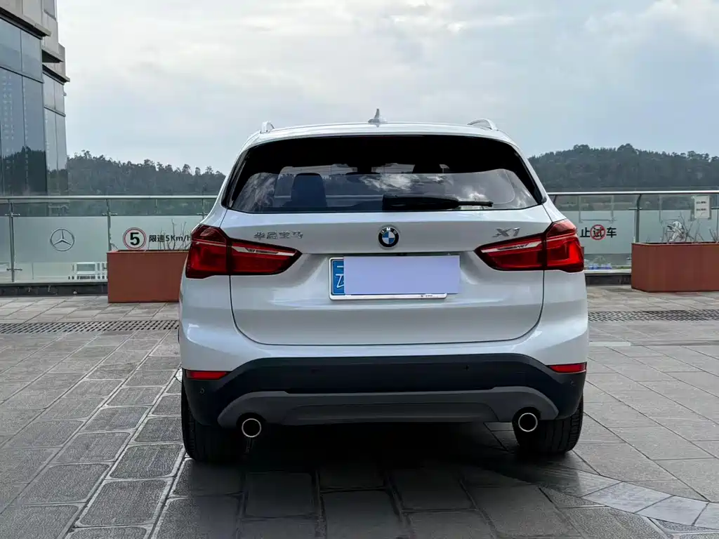 BMW BMW X1 2018 sDrive20Li Leading Edition 2018 - thumbnail 7