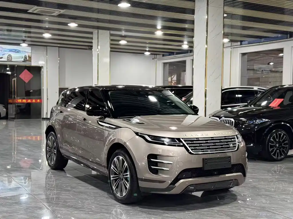 Land Rover Range Rover Evoque 2024 Range Rover Evoque L HSE Aurora Limited Edition 2024 - thumbnail 3