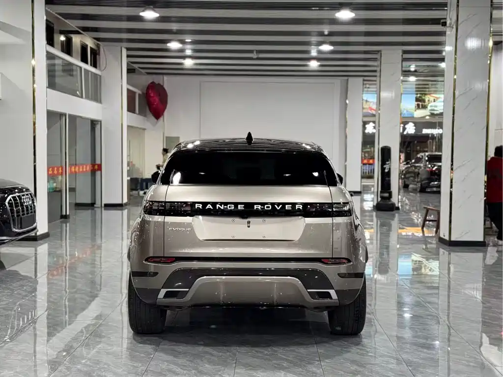 Land Rover Range Rover Evoque 2024 Range Rover Evoque L HSE Aurora Limited Edition 2024 - thumbnail 17