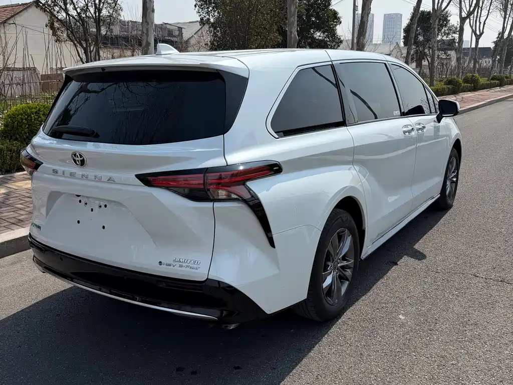 Toyota Toyota Sienna 2026 2.5L Hybrid AWD Premium Edition 2026 - thumbnail 11