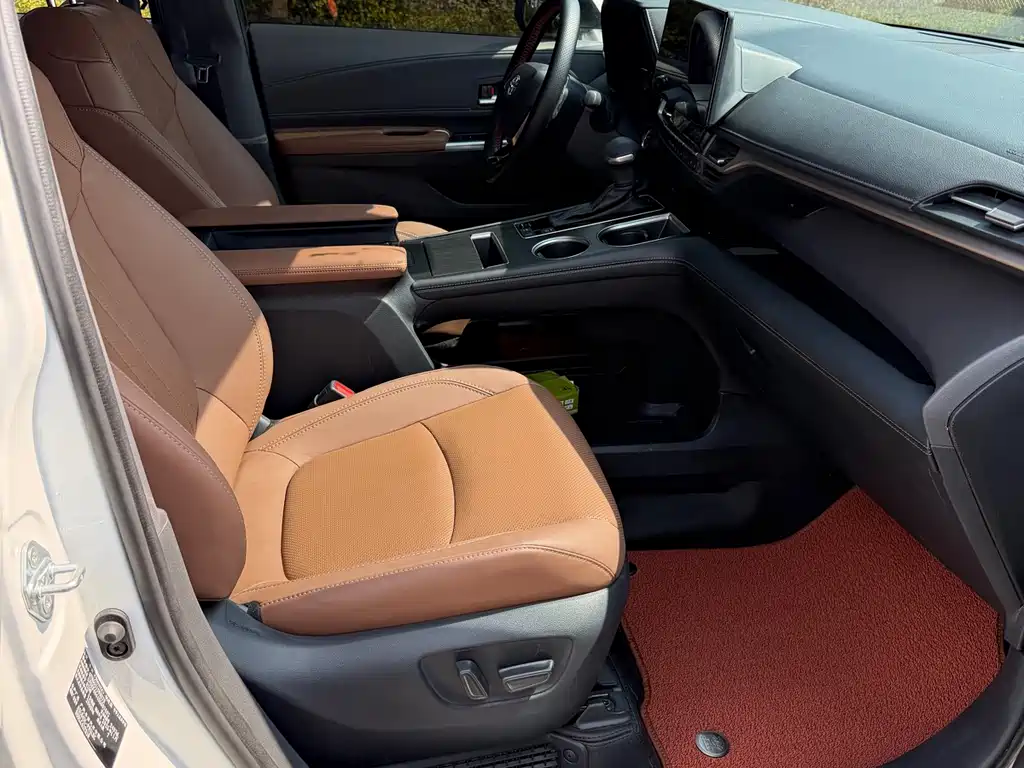 Toyota Toyota Sienna 2026 2.5L Hybrid AWD Premium Edition 2026 - thumbnail 15