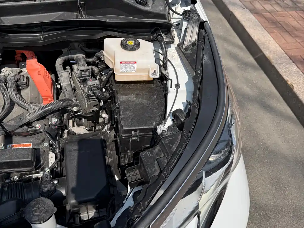 Toyota Toyota Sienna 2026 2.5L Hybrid AWD Premium Edition 2026 - thumbnail 18