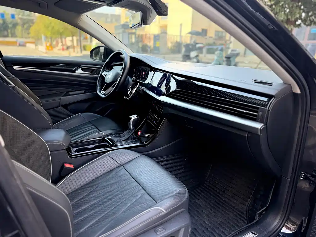 Volkswagen Volkswagen Passat 2022 380TSI Flagship Edition 2022 - thumbnail 9