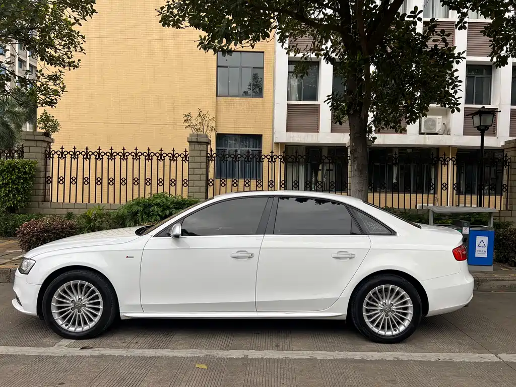 Audi Audi A4L 2015 30 TFSI Automatic Comfort Edition 2016 - thumbnail 5