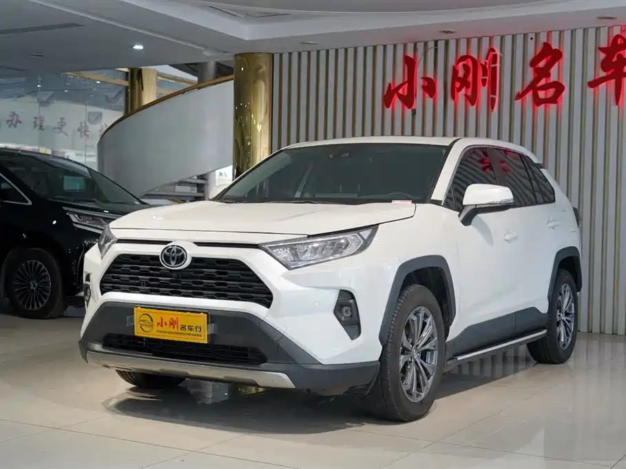 Toyota RAV4 2024 2.0L CVT 2WD Fashion Edition 2025 - thumbnail 2