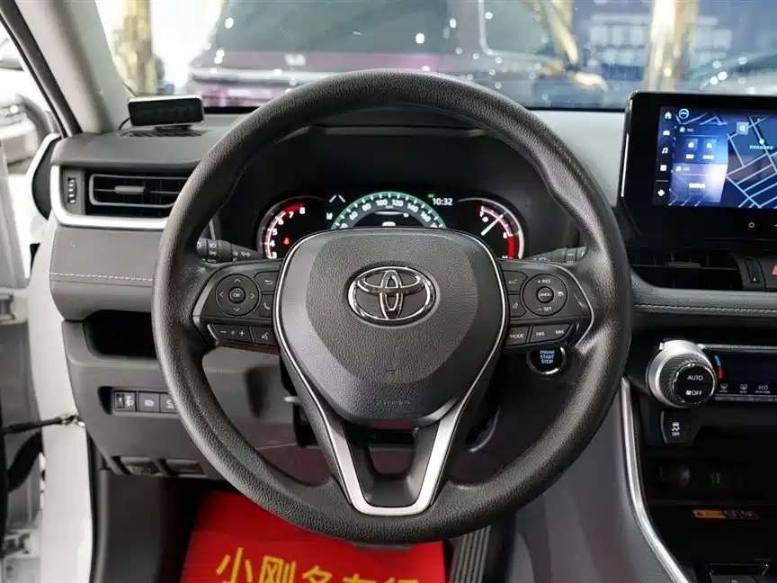 Toyota RAV4 2024 2.0L CVT 2WD Fashion Edition 2025 - thumbnail 9