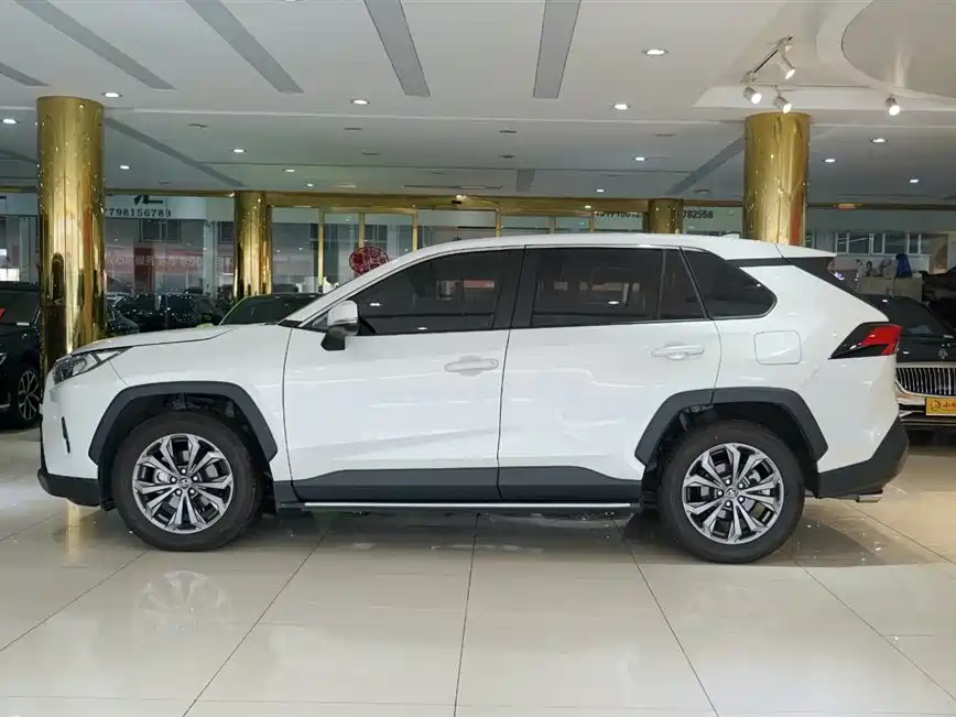 Toyota RAV4 2024 2.0L CVT 2WD Fashion Edition 2025 - thumbnail 14