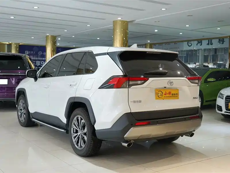 Toyota RAV4 2024 2.0L CVT 2WD Fashion Edition 2025 - thumbnail 16